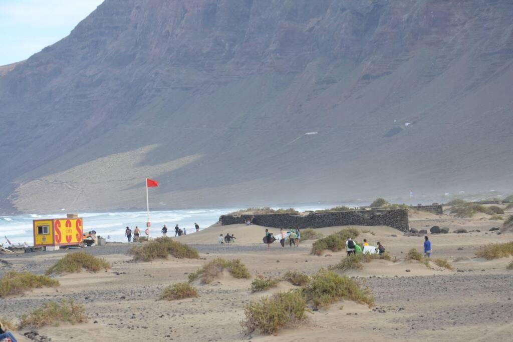 Lanzarote Famara Beach Kültér fotó